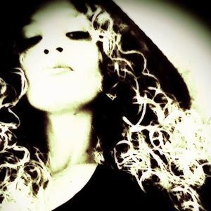 Meet your Posher, Liza